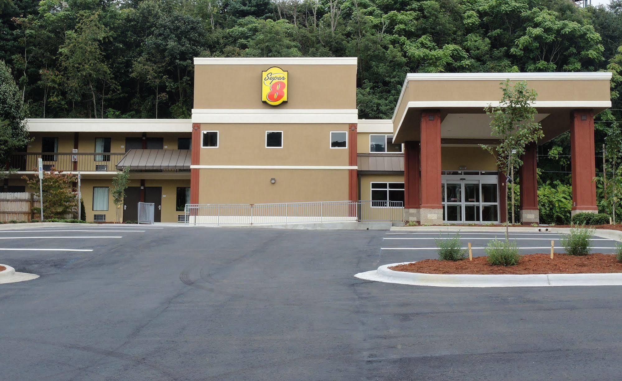 Quality Inn Asheville Downtown Tunnel Rd Exterior photo